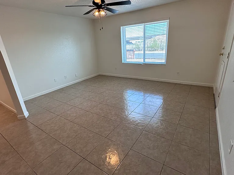 1548 E 30th Ave #1 — Photo 3