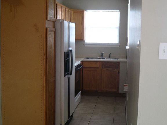 3rd image of 2361 N Derbigny St #A