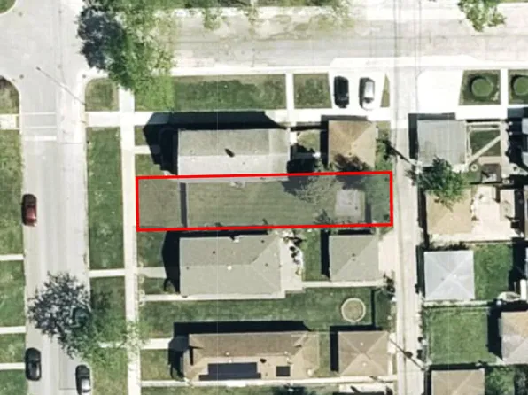 10203 S Aberdeen St, Chicago, IL 60643