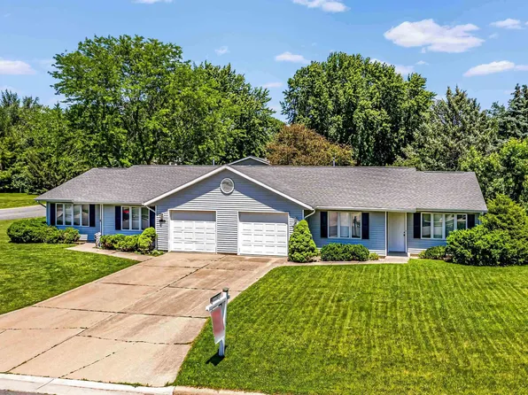 5516-5518 Osborn Dr, Mc Farland, WI 53558