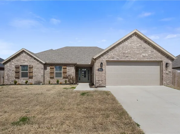3020 E Coolridge St, Fayetteville, AR 72701