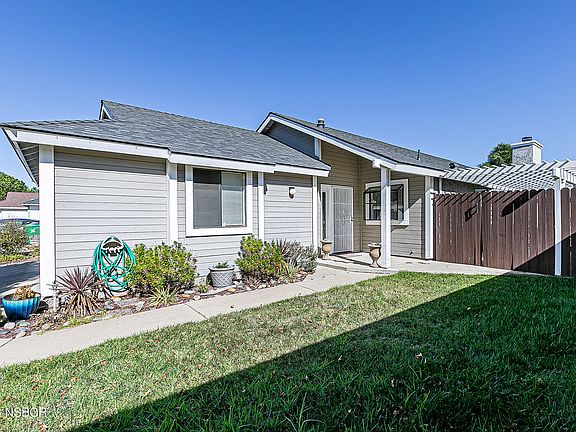 2nd image of 1722 Canyon Dr
