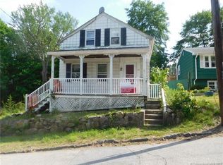 16 Konomoc St, New London, CT 06320