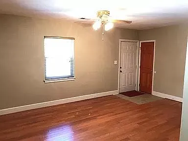 513 Tyler St — Photo 43