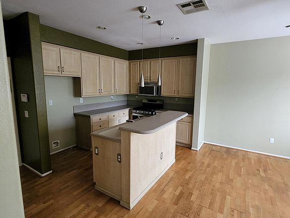 2nd image of 11818 Cypress Canyon Rd Unit 2