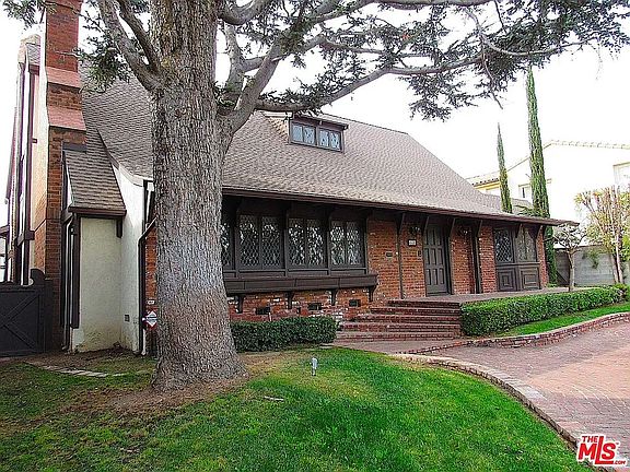 2nd image of 605 Foothill Rd