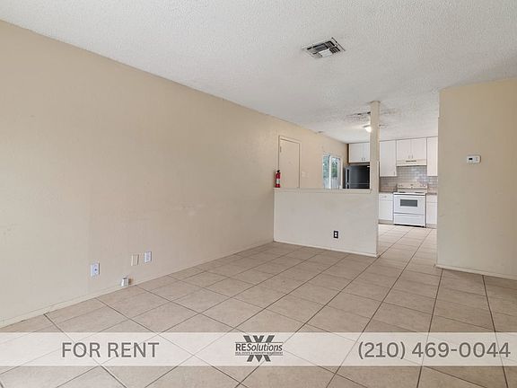 4th image of 1523 Noble Oak Dr