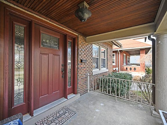 5th image of 2318 Macarthur Ln