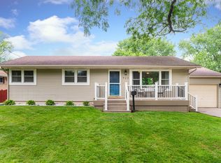 923 Colby Ct, Dekalb, IL 60115