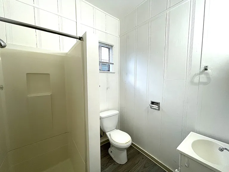 1098 Humboldt Ave — Photo 5
