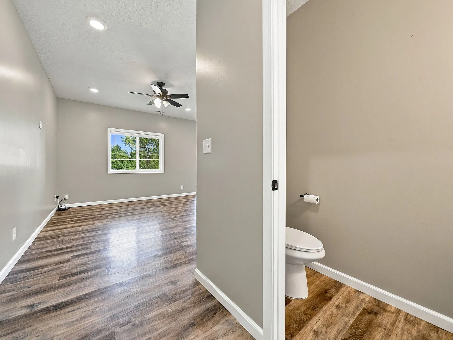 3 bed, 1876 sqft, $2,350 — Photo 4