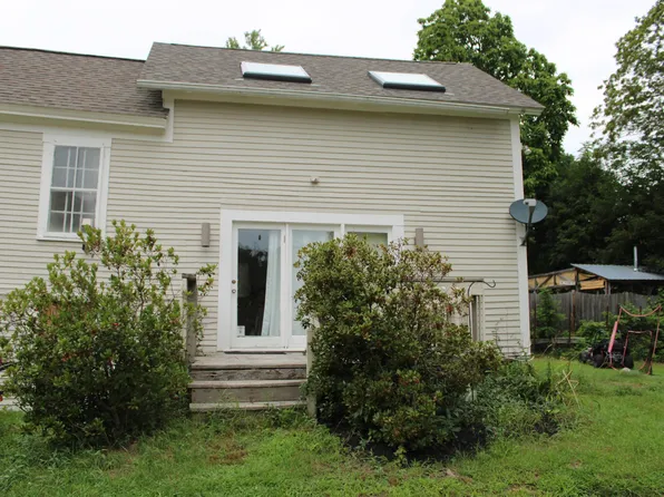 20 Pleasant Street, Milford, NH 03055