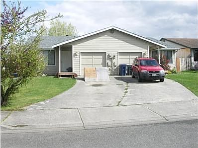 2nd image of 910 S 22nd Ct