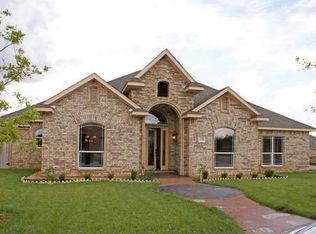 7715 Pineridge Dr, Amarillo, TX 79121