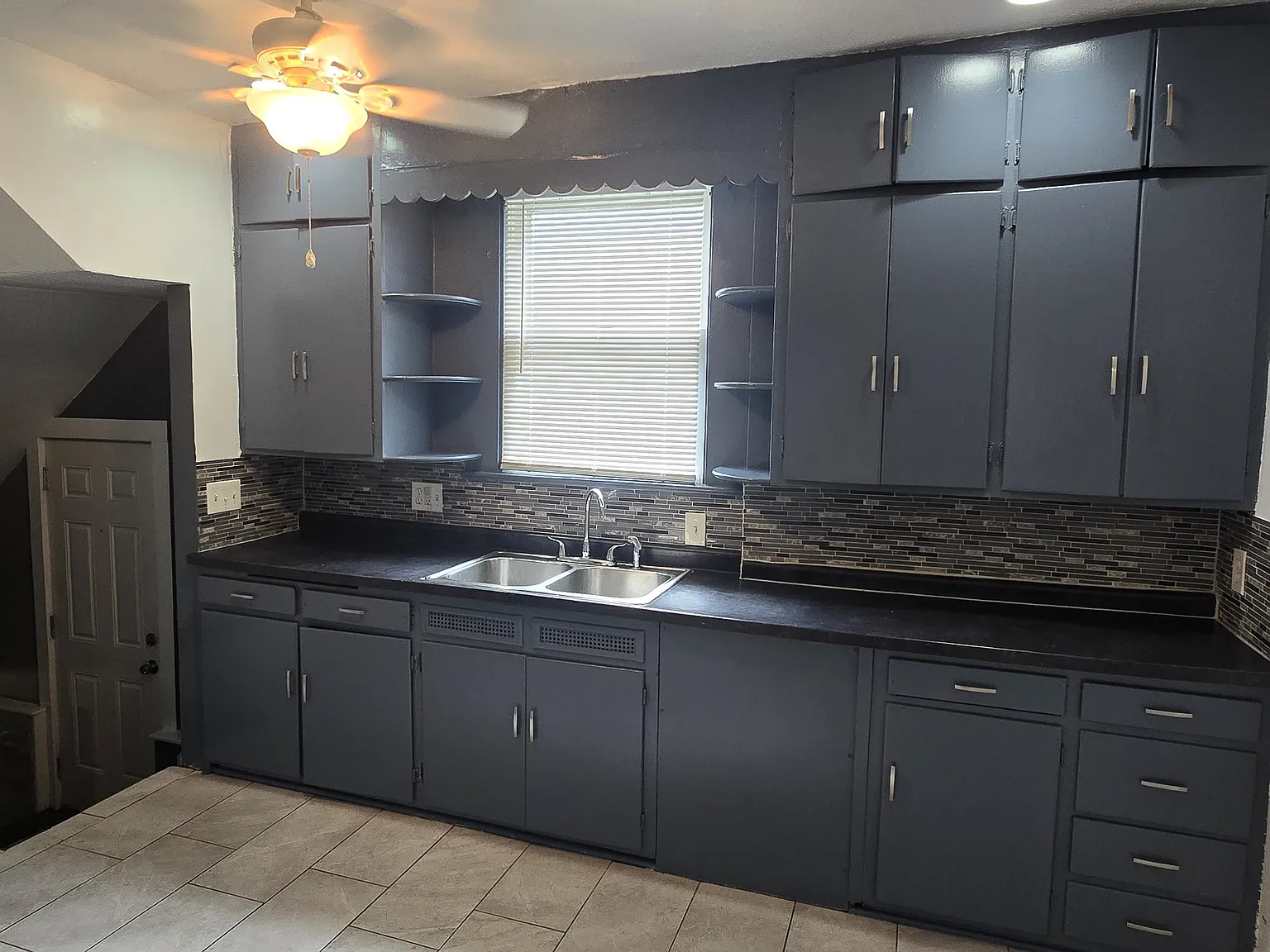 3 bed, 1187 sqft, $1,195 — Photo 4