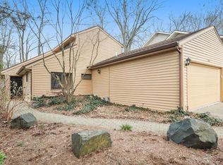 526 Glendale Cir, Ann Arbor, MI 48103