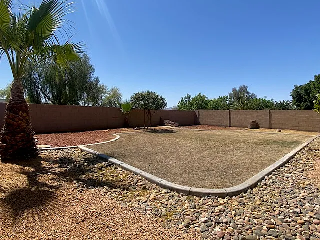 11624 N 151st Ln — Photo 38