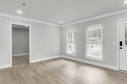 109 Camellia Rd — Photo 8