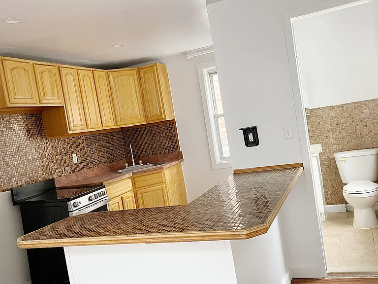 44 Jessie Ct — Photo 3
