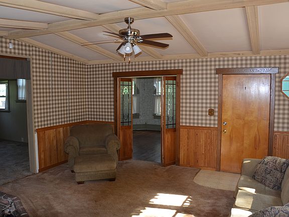 Living Room w/ Fireplace
