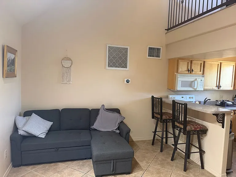 6720 N Andrea Doria Dr #2 — Photo 8