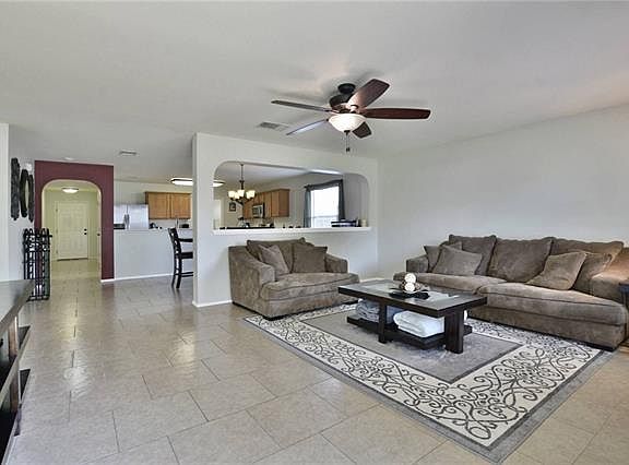 5th image of 219 Saint Marys Dr