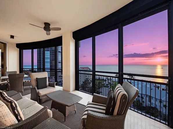 81 Seagate DR #902, NAPLES, FL 34103