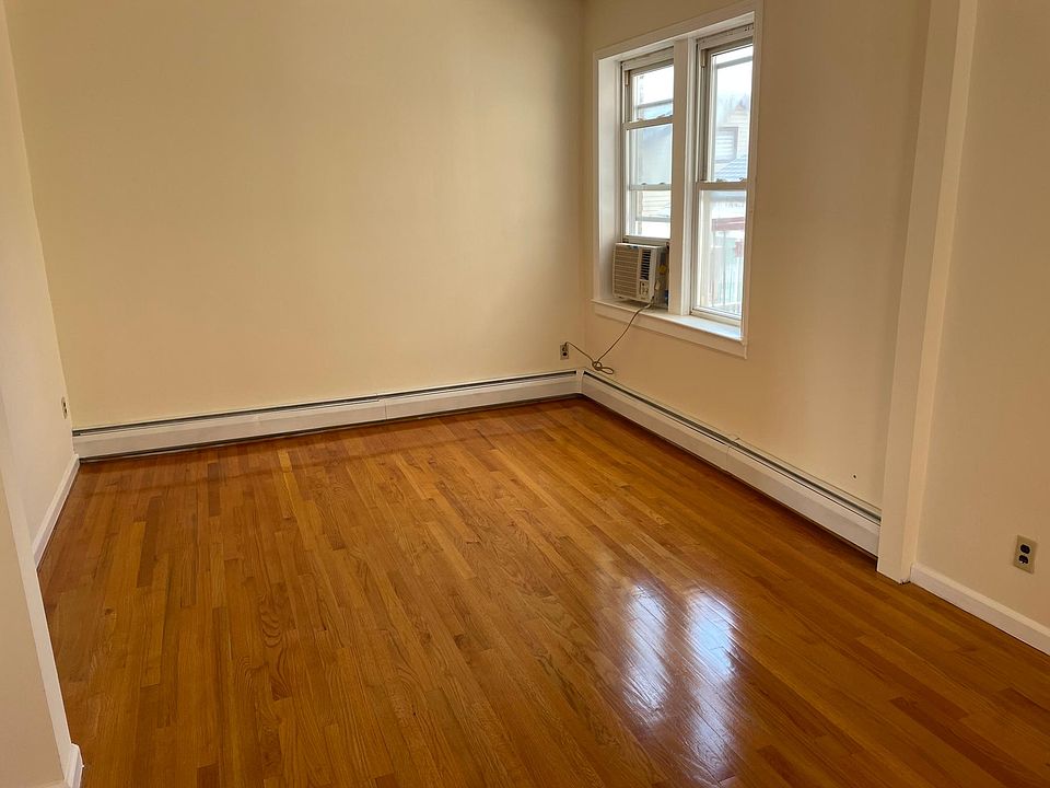 2nd image of 244 Clinton Ter APT 16