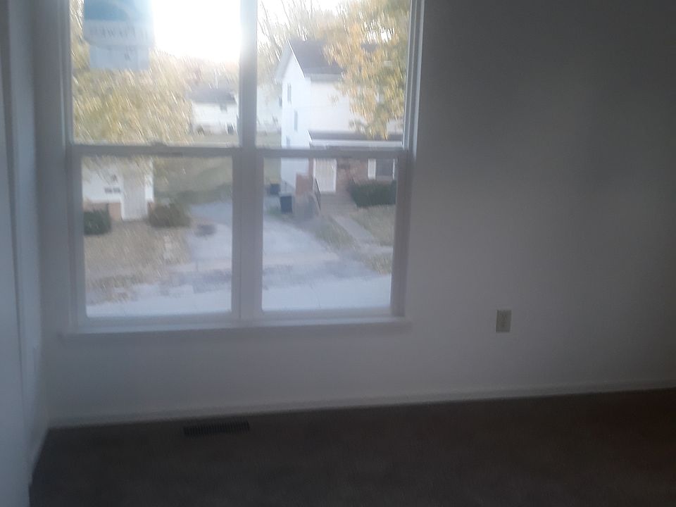 1st image of 7132 Askew Ave