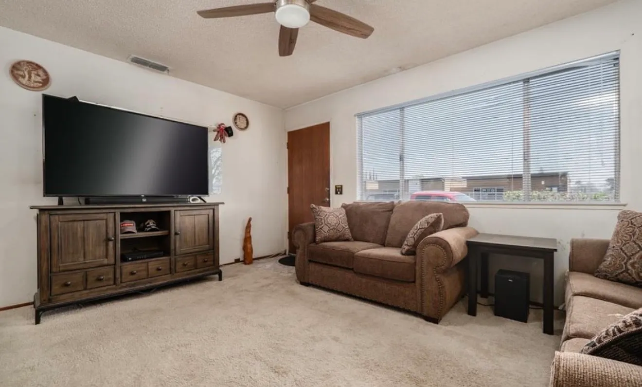 2 bed, $2,200 — Photo 2