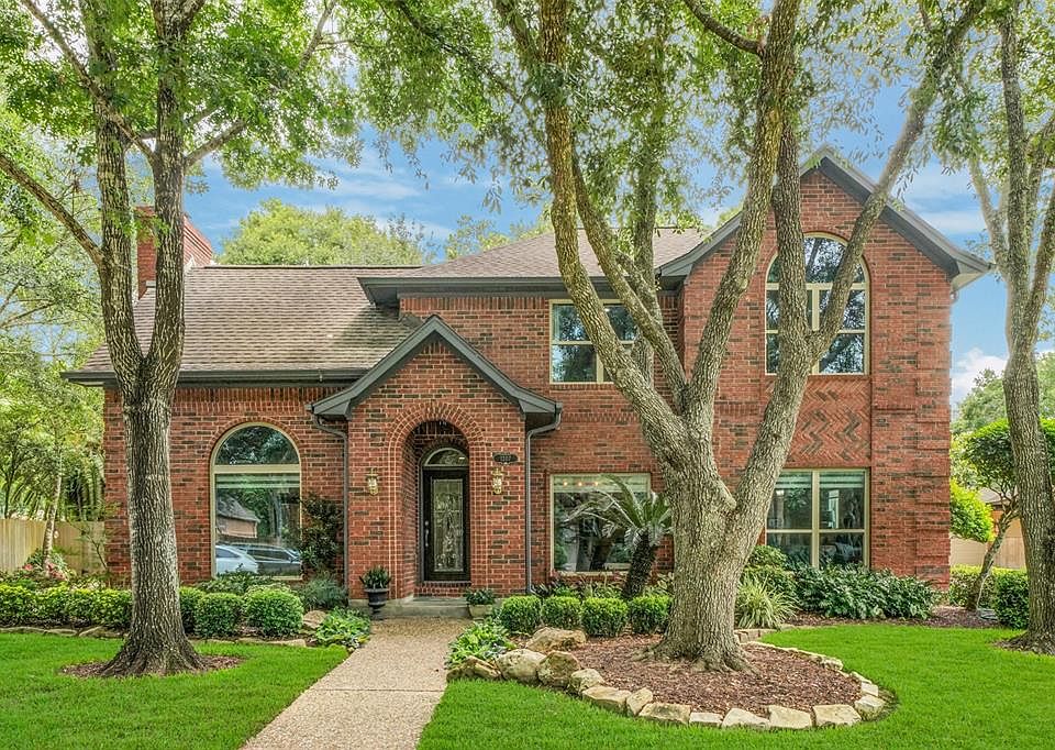 1st image of 1207 Arbre Ln