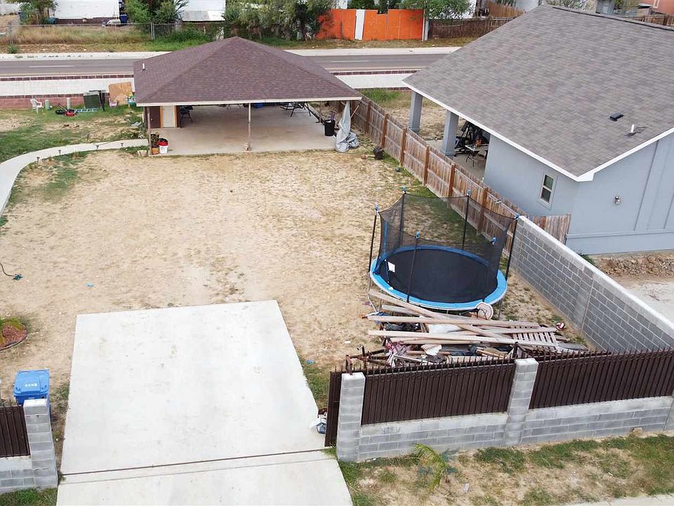 1st image of 2818 Lavanda Dr
