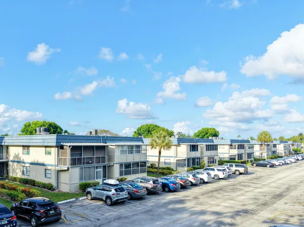 202 Brittany E, Delray Beach, FL 33446