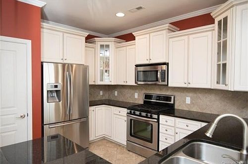 3rd image of 857 Windy Falls Dr