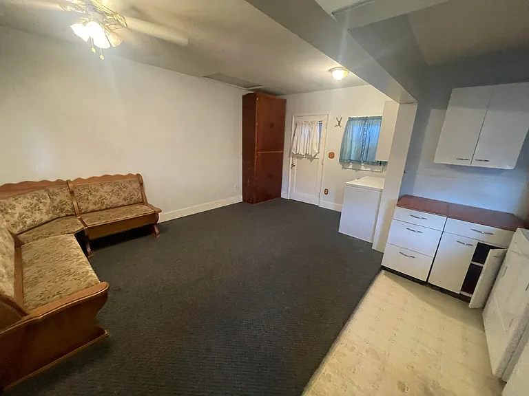 305 Main St — Photo 8