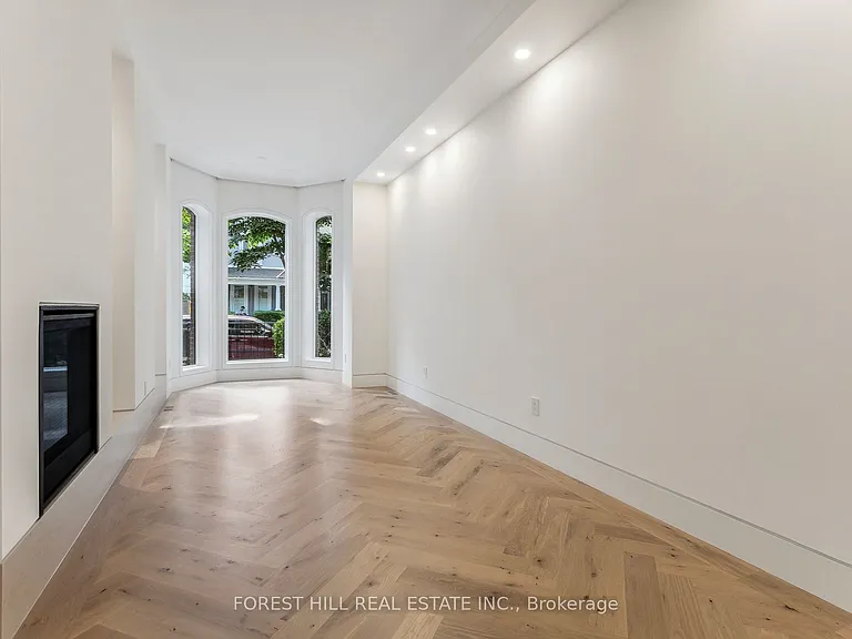 55 Hazelton Ave — Photo 3