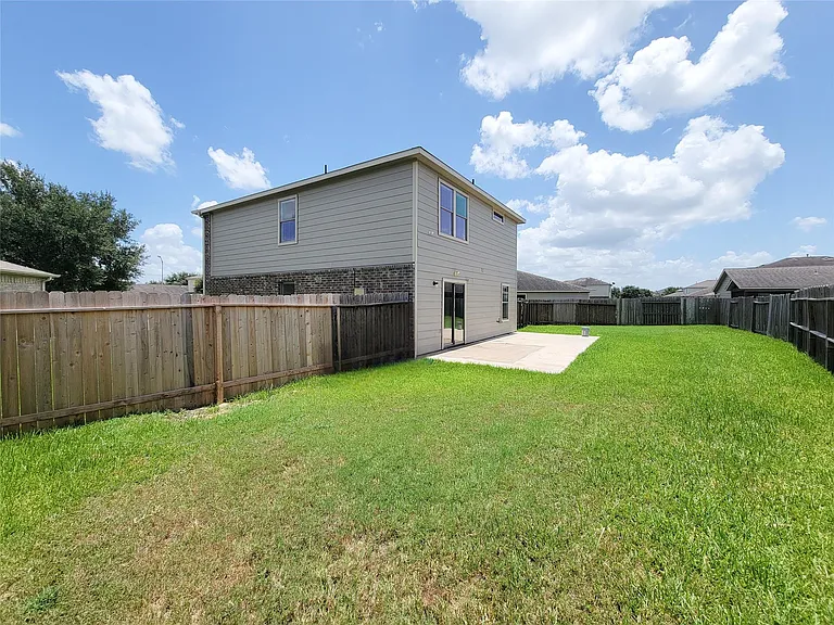 21382 Beacon Springs Ln — Photo 31