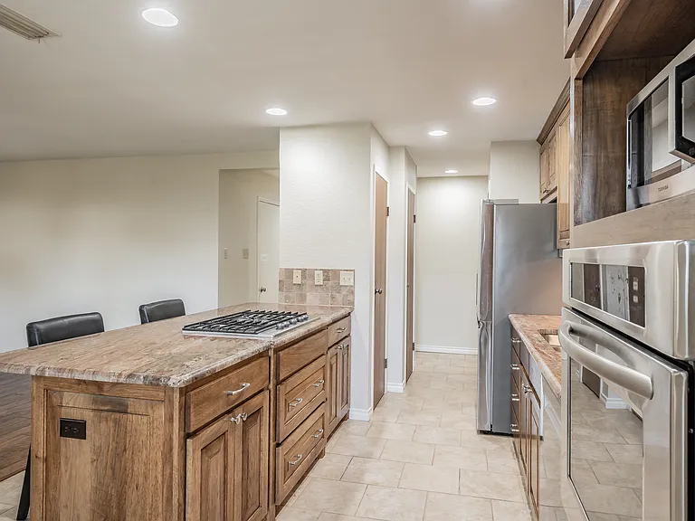 3609 Spring Meadow Ln — Photo 5