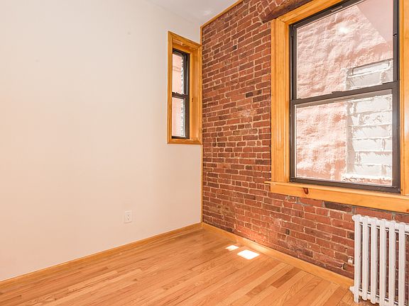 3rd image of 97 E 7th St #36