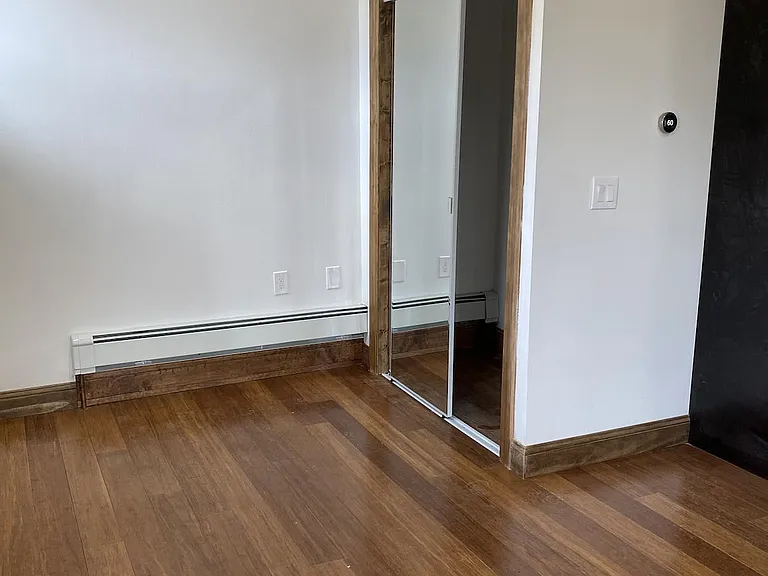 72 N Pearl St #1B — Photo 2