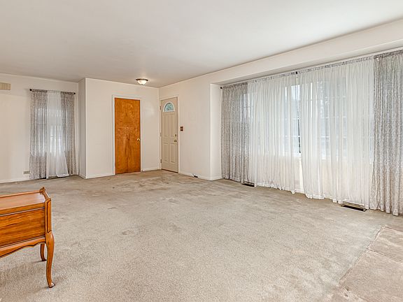 5th image of 8733 New England Ave