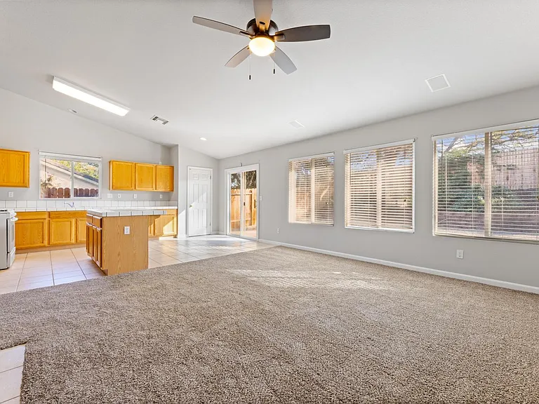 4866 Canfield Cir — Photo 21