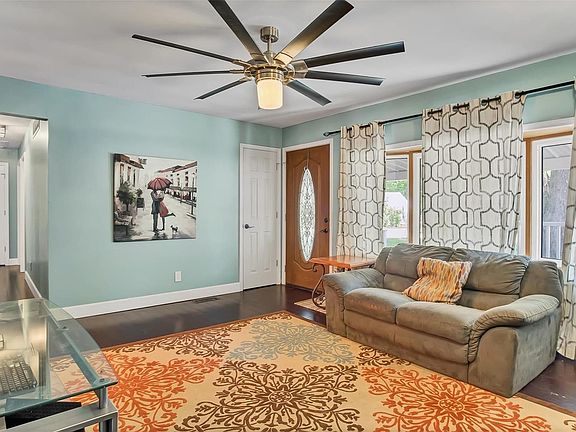 5th image of 11 Alandale Ct