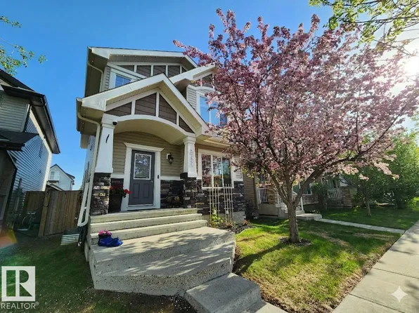 3724 Alexander Cres SW, Edmonton, AB T6W 0W7