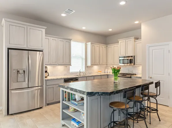 7015 Chackbay Ln, Dallas, TX 75227