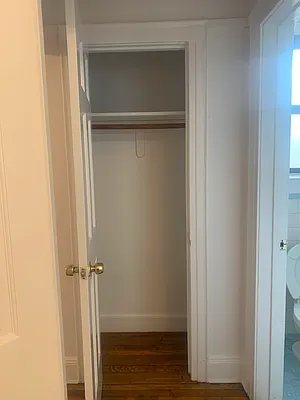 Rented by 18 REALTY | media 12