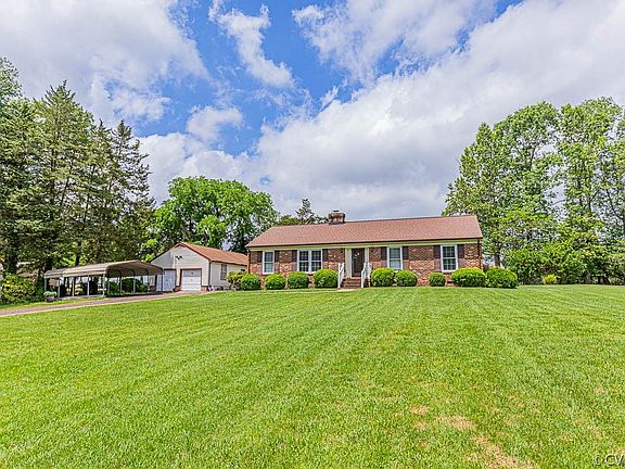 5th image of 18221 White Pine Dr