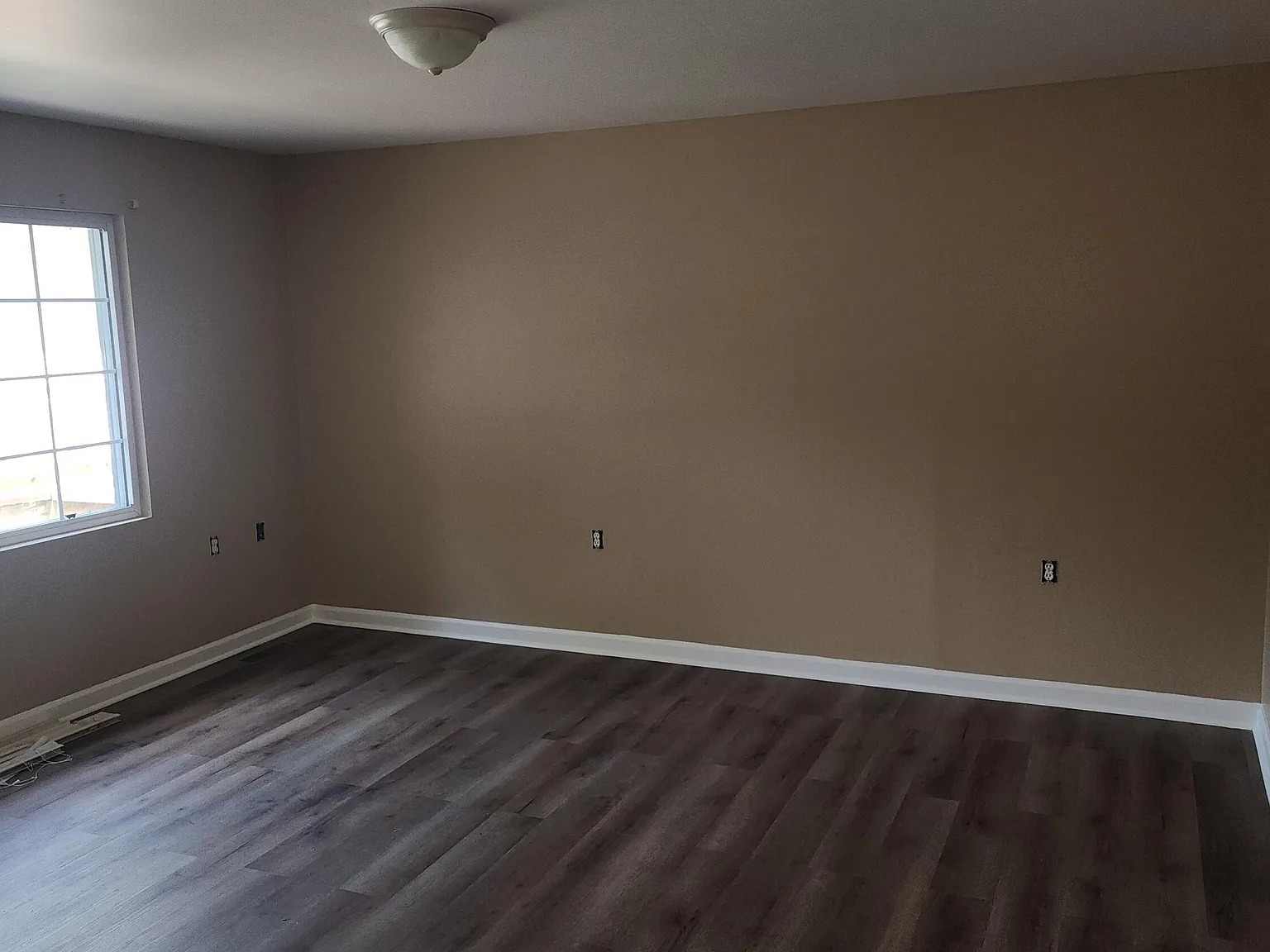 2 bed, 850 sqft, $1,075 — Photo 3