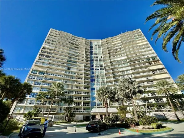 2451 Brickell Ave APT 17R, Miami, FL 33129