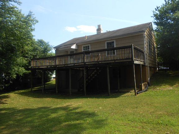 2nd image of 123 Sunset Dr